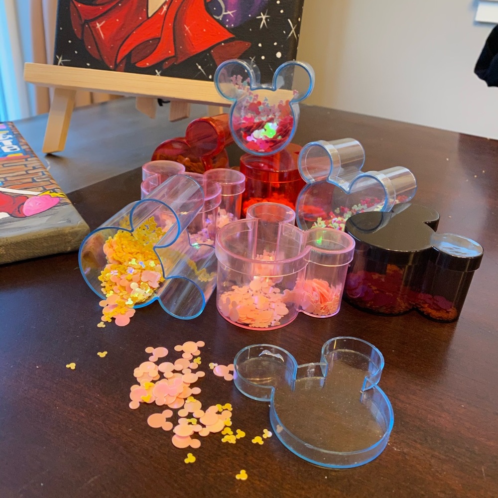 Mickey confetti